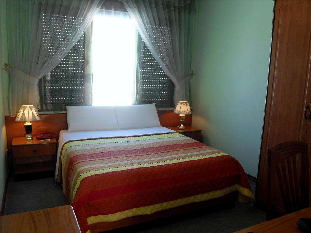 Kruja Hotel Tirana Quarto foto