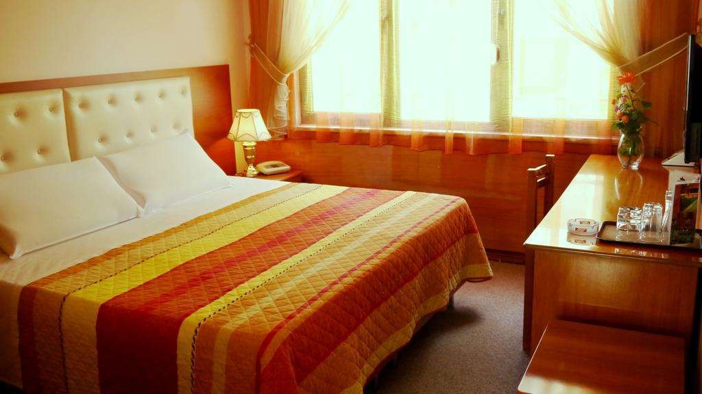 Kruja Hotel Tirana Quarto foto